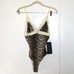 Olivaceous Leopard Print Lace V Neck Tank Bodysuit with Snap Closure S
